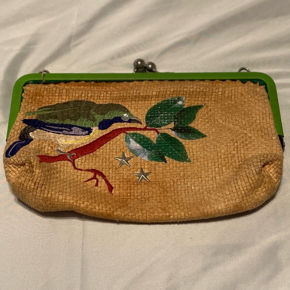 Bird Clutch
